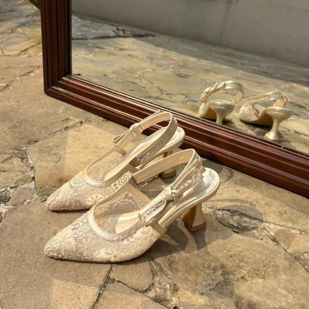 CALEA ETERNITY PUMPS 2