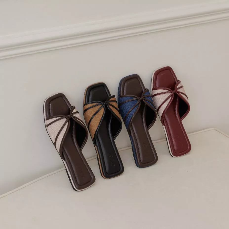 CALEA ANAYA SANDALS